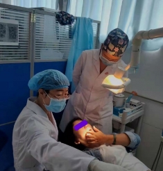 对口帮扶医生杨文英：我是口腔牙体牙髓病科医生，也是群众的问诊连接桥